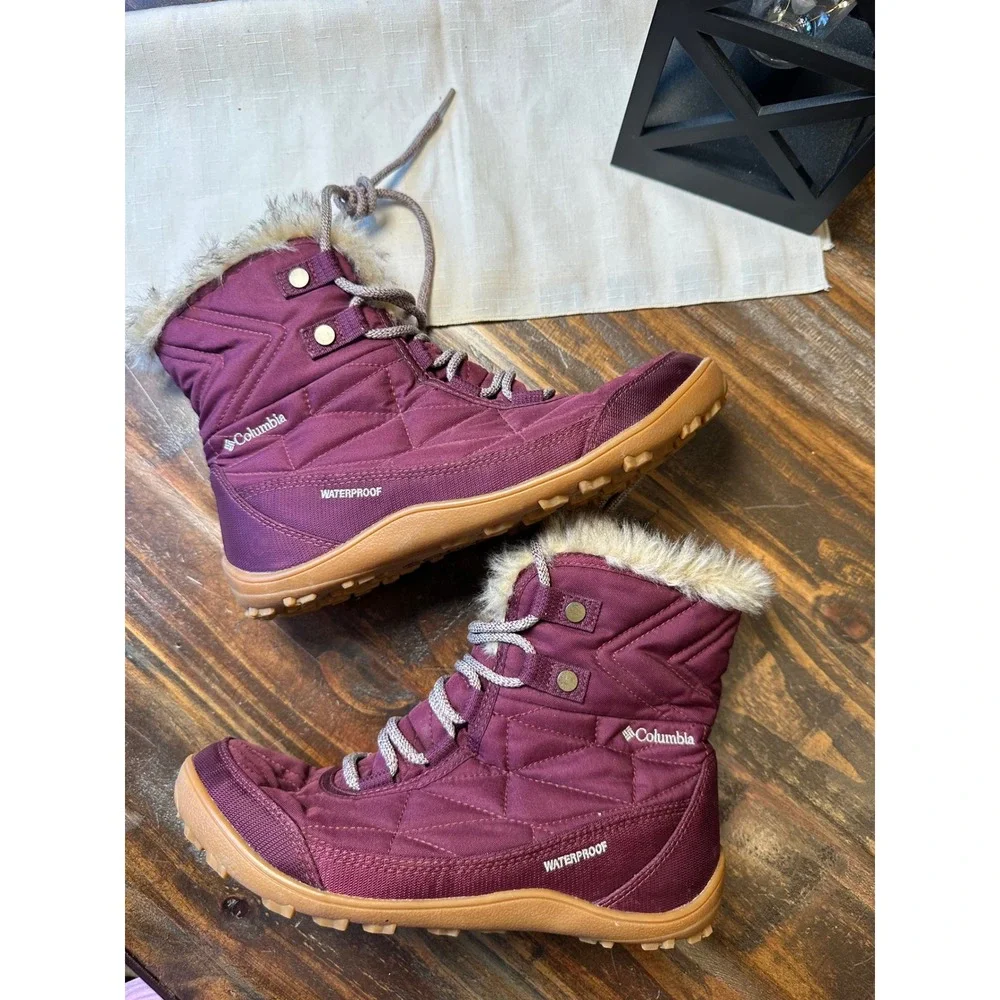 Columbia minx shorty